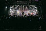 Mega Shinnosuke × OKAMOTO'Sコラボステージの様子。（撮影：佐野和樹）
