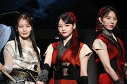 僕青・秋田莉杏が殺陣を通して憧れのカッコいい女性に、主演舞台「紅哭」は“女子殺陣三昧”