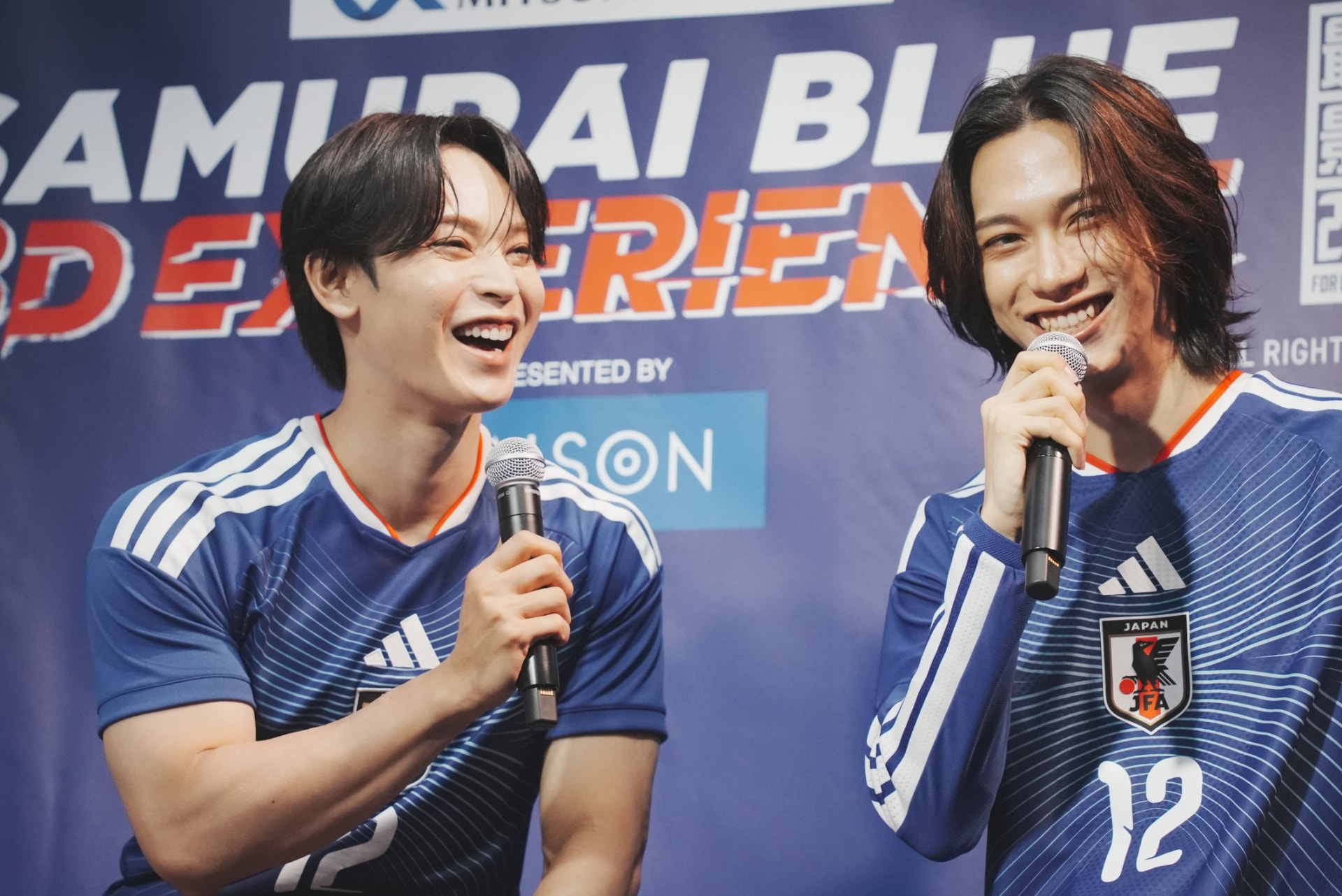 JO1與那城奨とINI池﨑理人が渋谷でW杯トーク、選手たちの魅力を知れる
