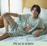 松島聡（timelesz）。「PEACH JOHN」のルームウェアを着用している。