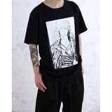 「HYDE × 田島昭宇 Type : A」ブラックの着用画像。