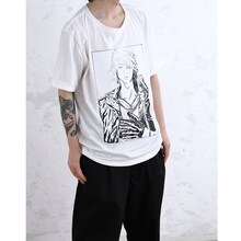 「HYDE × 田島昭宇 Type : A」ホワイトの着用画像。