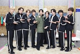 timeleszに囲まれる相葉雅紀（嵐）。©フジテレビ