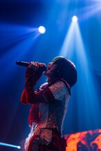 ano「Hall Tour 2026 DUAL DINER」大阪・グランキューブ大阪（大阪府立国際会議場）公演の様子。（撮影：横山マサト）