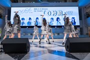 RE-GE「0秒前」のリリース記念イベント サンシャインシティ 噴水広場公演の様子。