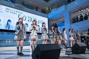 RE-GE「0秒前」のリリース記念イベント サンシャインシティ 噴水広場公演の様子。