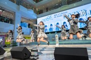 RE-GE「0秒前」のリリース記念イベント サンシャインシティ 噴水広場公演の様子。