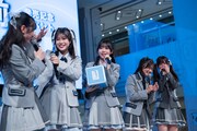 RE-GE「0秒前」のリリース記念イベント サンシャインシティ 噴水広場公演の様子。