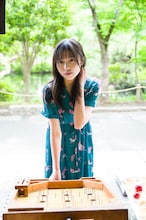 「週刊少年サンデー」27号より調布を巡る正源司陽子（日向坂46）。