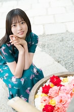 「週刊少年サンデー」27号より調布を巡る正源司陽子（日向坂46）。