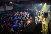 フィロソフィーのダンス「Sing for Philosophy byライブナタリー」の様子。