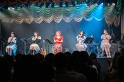 フィロソフィーのダンス「Sing for Philosophy byライブナタリー」の様子。