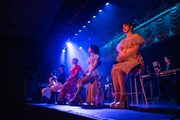 フィロソフィーのダンス「Sing for Philosophy byライブナタリー」の様子。