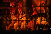 フィロソフィーのダンス「Sing for Philosophy byライブナタリー」の様子。