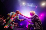 イチロック（SPARK!!SOUND!!SHOW!!）と岡本伸明（the telephones）。（撮影：内村祐貴）