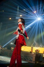 ano（撮影：横山マサト）