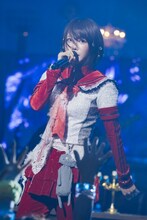ano（撮影：横山マサト）