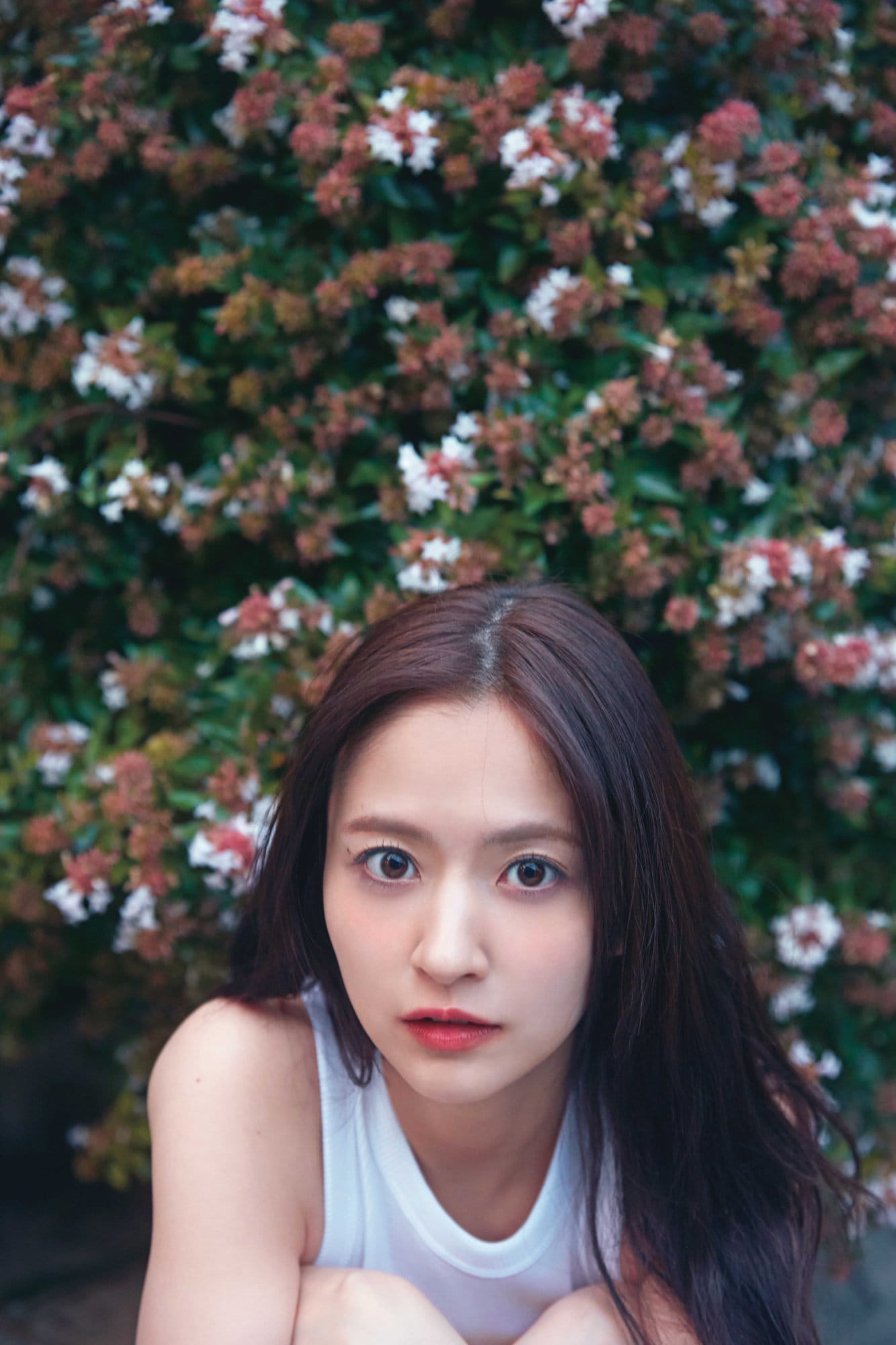 乃木坂46金川紗耶がボートでいたずらな笑顔、1st写真集「好きの