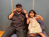 左から清水崇監督、ののちゃん。
