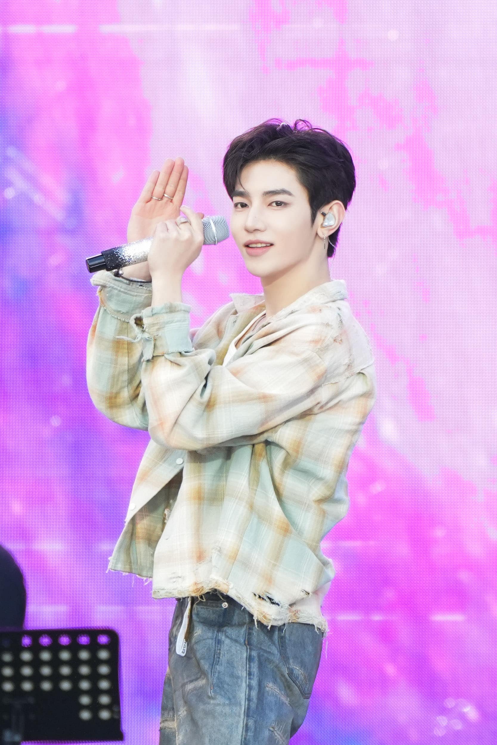 ジャン・ハオ（AND2BLE）©2026 Weverse Con Festival [画像ギャラリー