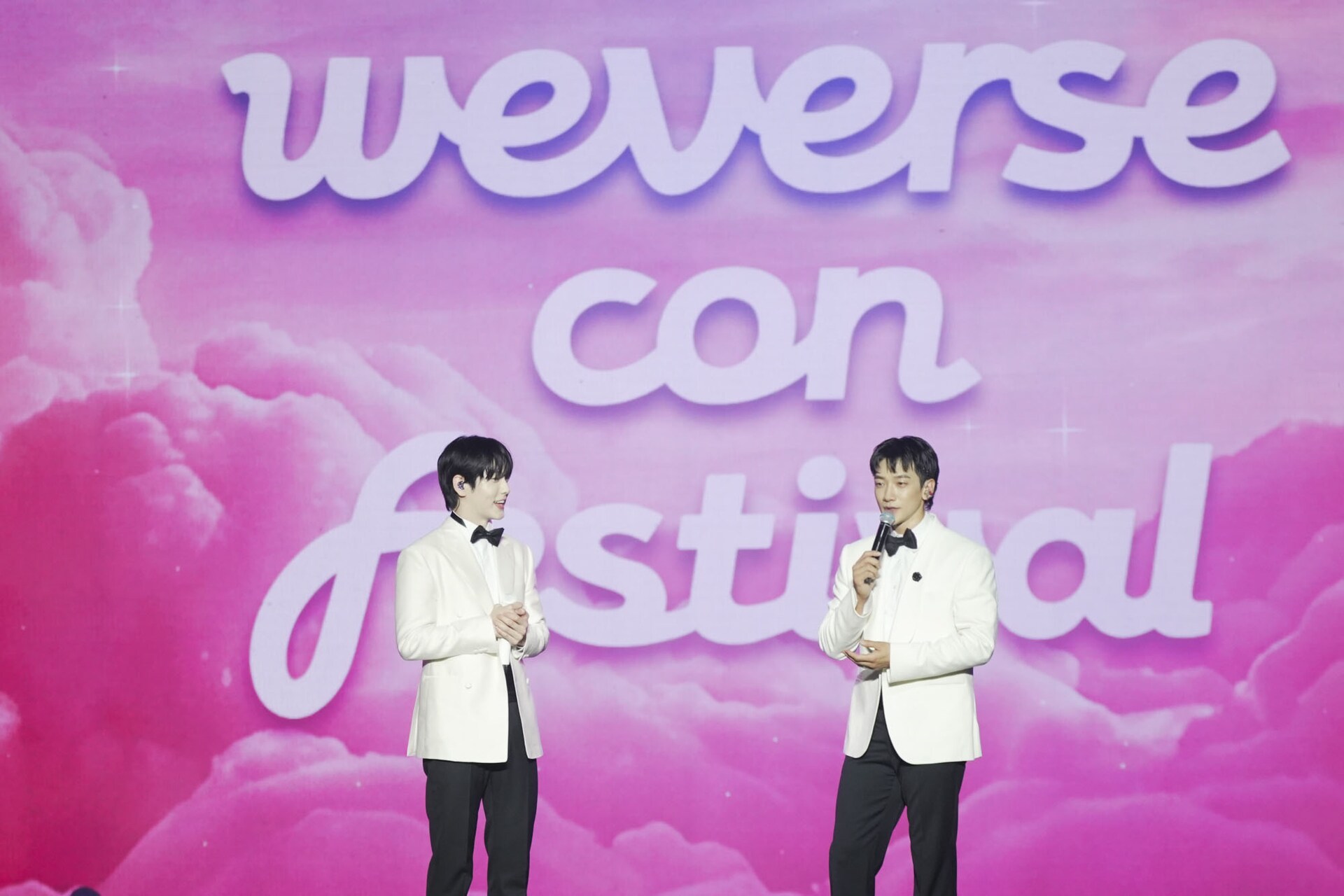 QWER ©2026 Weverse Con Festival [画像ギャラリー 63/134] - 音楽ナタリー