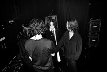 「The Novembers TOUR 2026『合奏する、エンジン』」東京・Zepp DiverCity（TOKYO）公演より、バックステージでのThe Novembers。（撮影：宮下太輔）