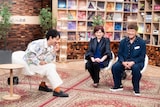 左から大泉洋、渡辺美里、山口智充。©NHK