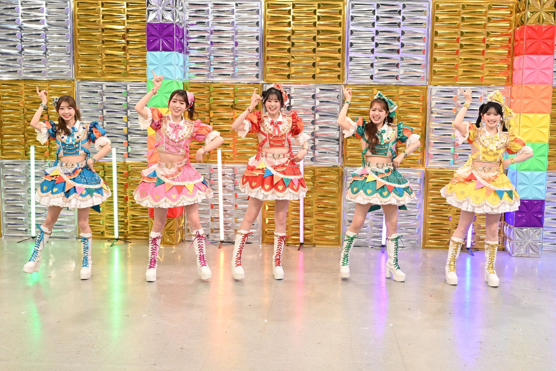 FRUITS ZIPPERと超ときめき♡宣伝部が逆再生ダンスバトル！今夜「NEW