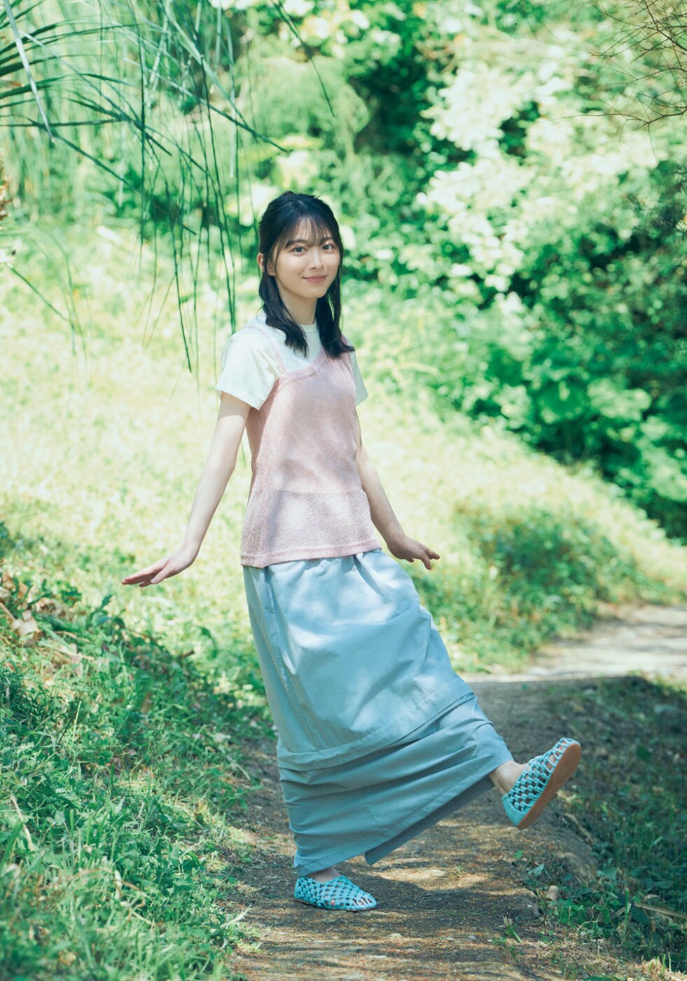 週刊少年マガジン」28号より森田ひかる（櫻坂46）。 [画像ギャラリー 3