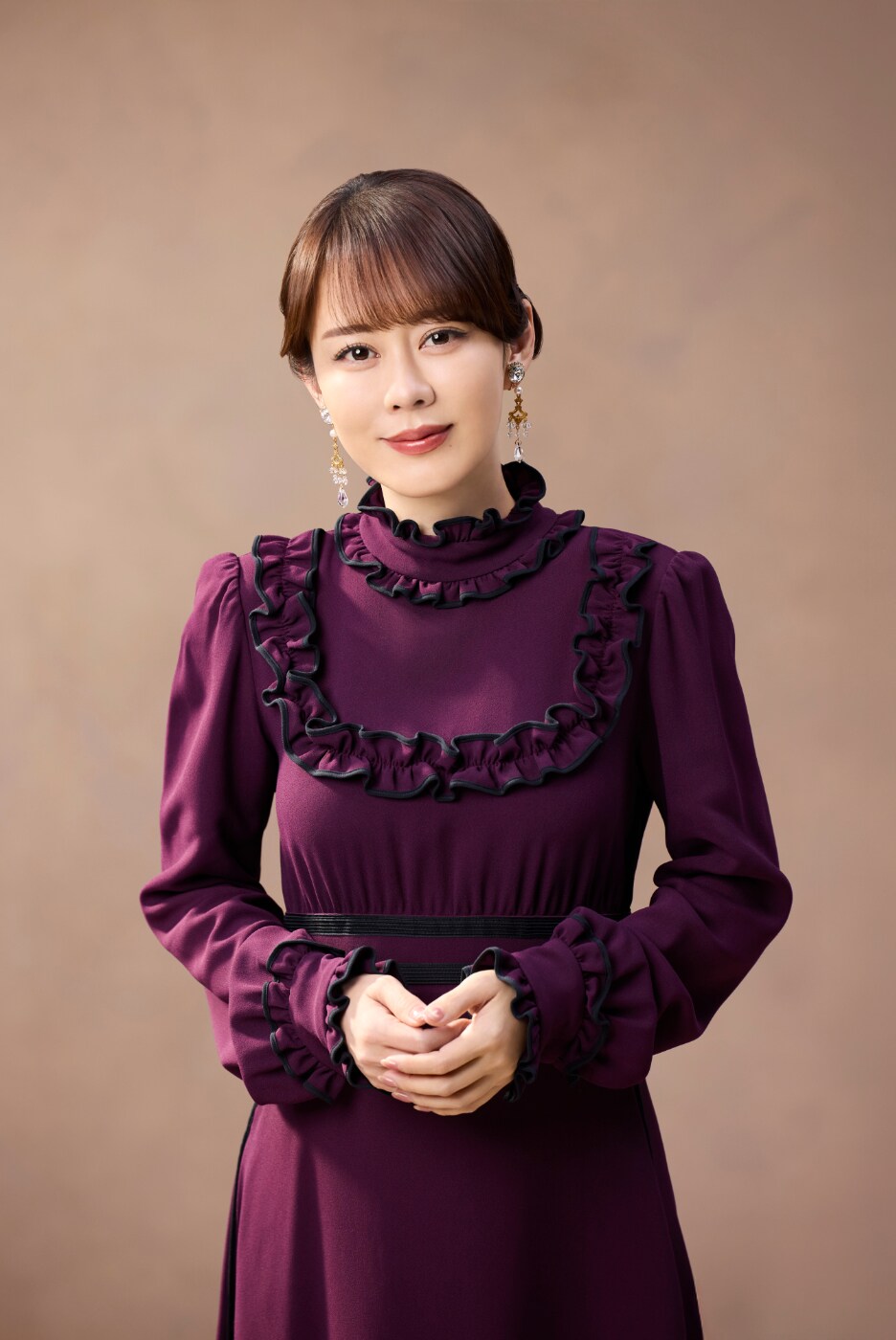 丘みどりが秋元康と初タッグ、デビュー20周年イヤーの締めくくりは「まだ半ば」