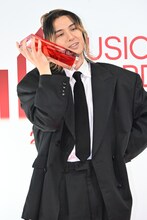 藤井風、内なる愛や神を感じながらパフォーマンス「正直記憶はない」