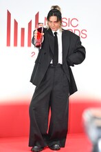 藤井風、内なる愛や神を感じながらパフォーマンス「正直記憶はない」