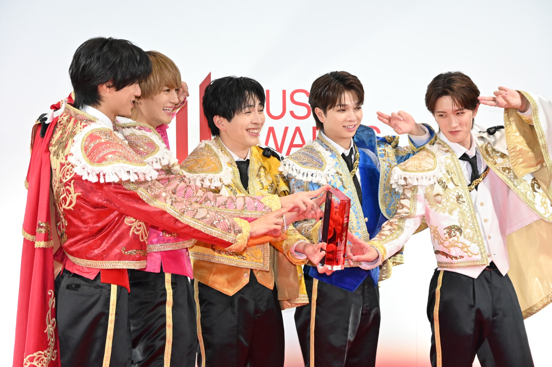 M!LK「MAJ」で5冠！吉田仁人「トロフィーに滅しても大丈夫でしょうか