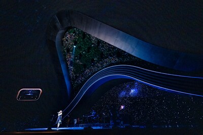 上白石萌音によるライブの様子。（撮影：田中聖太郎写真事務所）