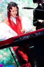 藤澤涼架（Key / Mrs. GREEN APPLE）（撮影：田中聖太郎写真事務所）