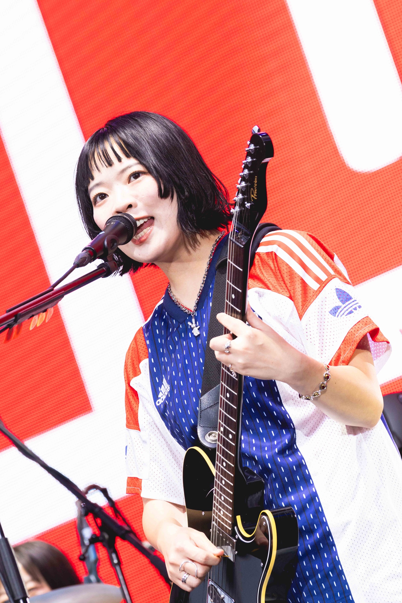 SHISHAMOがU等々力でラストライブ、Wアンコールでドラマー吉川美冴貴が