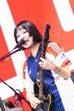 宮崎朝子（G, Vo）