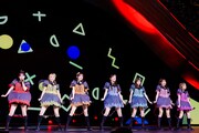 FRUITS ZIPPER（撮影：田中聖太郎写真事務所）
