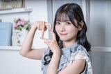 アイドルプロデューサーになった小鳥遊るい（ex. #ババババンビ）。