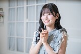 アイドルプロデューサーとして質問に答える小鳥遊るい（ex. #ババババンビ）。
