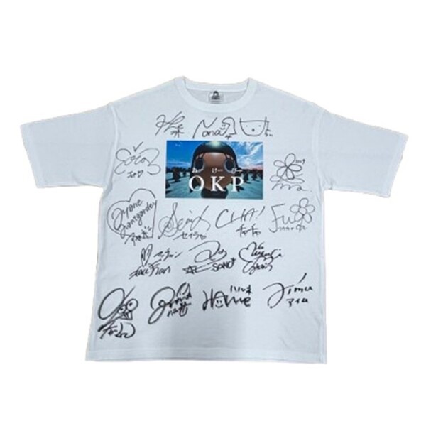 サイン入りTシャツのイメージ。 [画像・動画ギャラリー 3/6] - 音楽