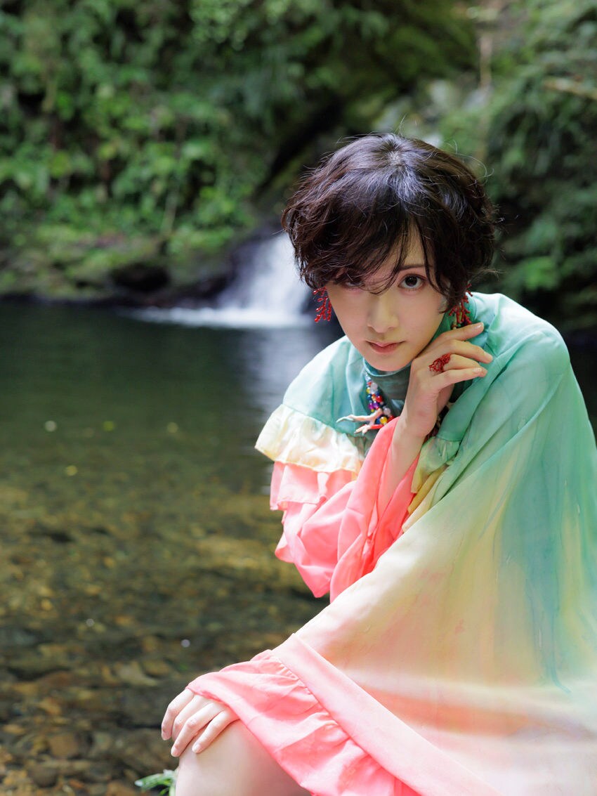 生駒里奈 ランダム 写真BOX(フォルダ付き) 生駒里奈写真集「ルリカケス」先行カット ©CRG / WANIBOOKS / Yuki