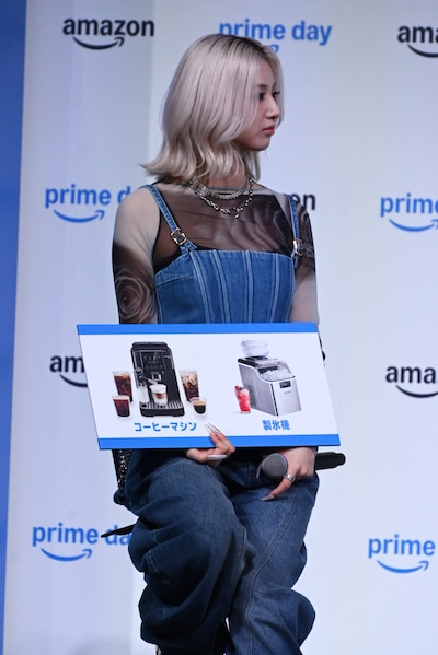 Amazon「プライムデー」の注目商品を発表したMOMOKA。「おうちカフェを楽しみたい」