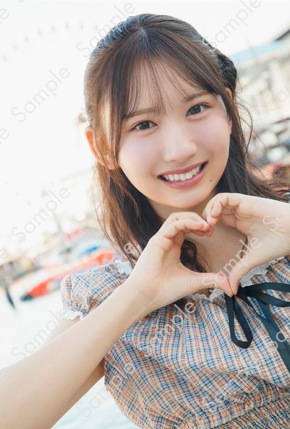藤嶌果歩（日向坂46）1st写真集「果実の歩幅」TSUTAYA（SHIBUYA