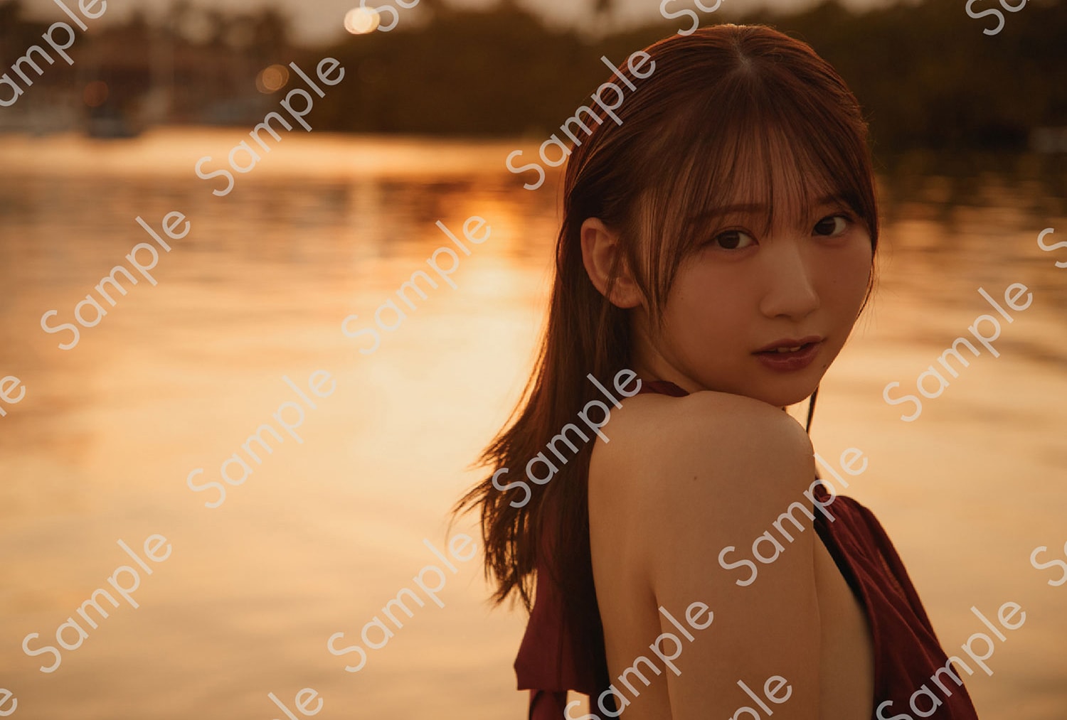 藤嶌果歩（日向坂46）1st写真集「果実の歩幅」書泉・芳林堂書店特典