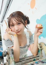 藤嶌果歩（日向坂46）1st写真集「果実の歩幅」セブンネットショッピング特典B3ポスターのサンプル。©集英社／菊地泰久