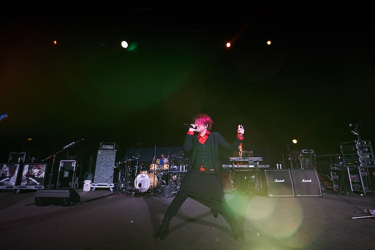 TERU（Vo）（Photo by Lawrence Randall）