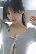 中村舞（STU48）の2nd写真集より。