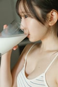 藤嶌果歩（日向坂46）1st写真集「果実の歩幅」収録カット。©集英社／菊地泰久