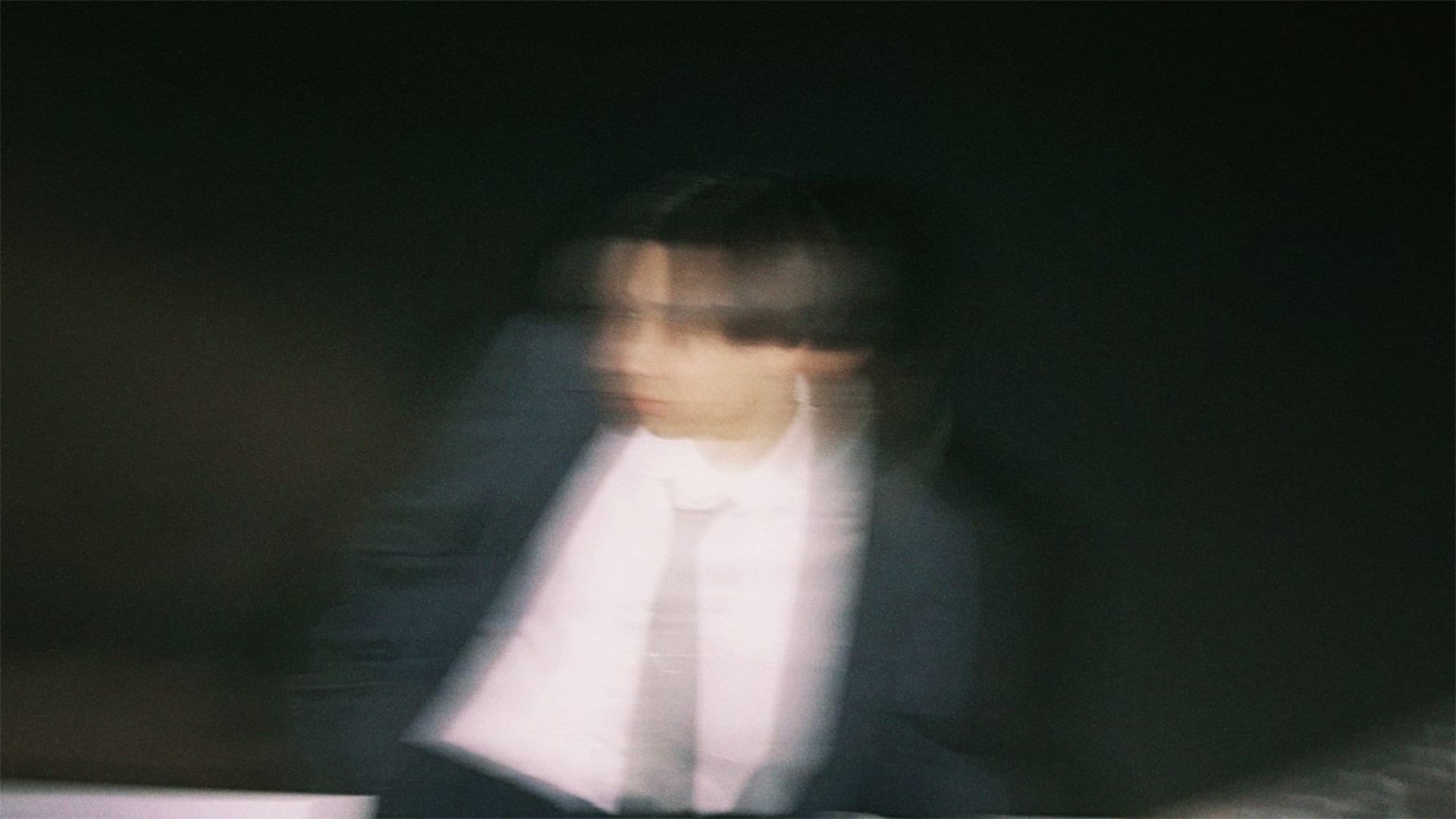 isaが新曲「alright」リリース「雨の日や少し気持ちが沈む時に、この曲がそっと隣にあるような存在になれたら」